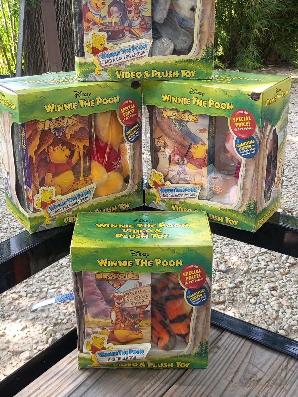 Lot Of 4 Winnie the Pooh Classics VHS and Matching Plush Toy Set